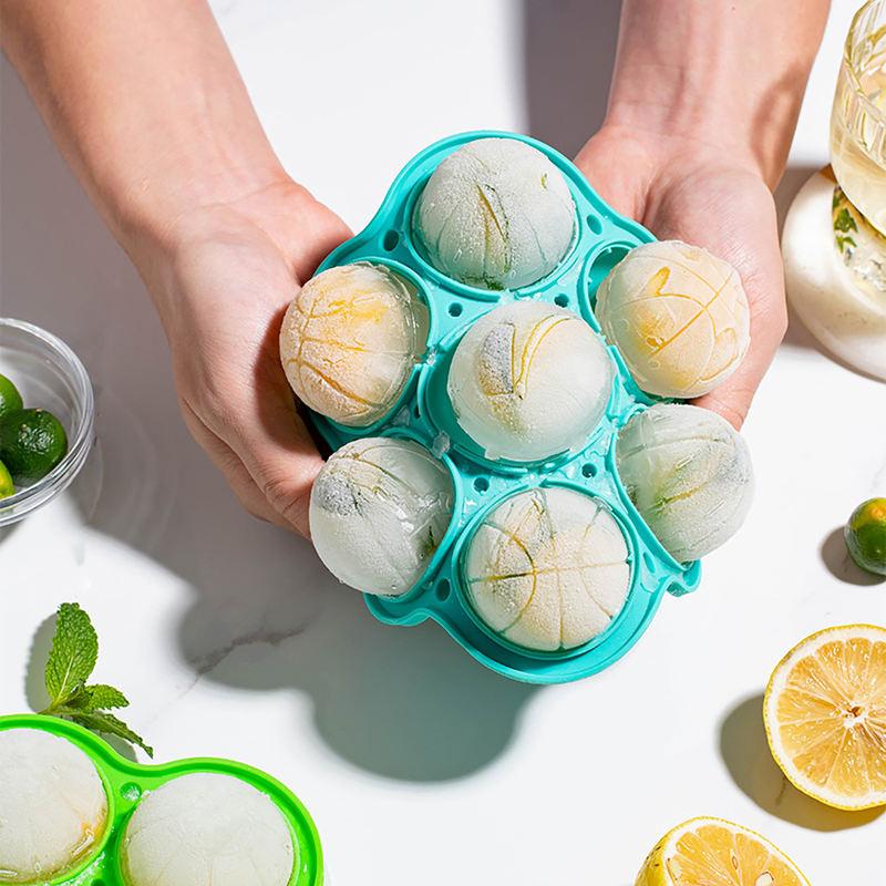 Seven-Cavity Silicone Sphere Ice Mold