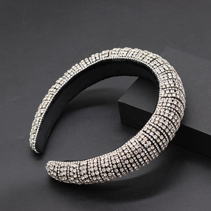 Women's Wide Baroque Pearl Decorated Headband - Wnkrs