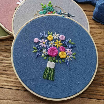 Floral Embroidery Kit - Wnkrs