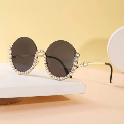 Lunettes de soleil rondes en strass et diamants
