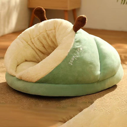 Cálida cama para perros pequeños: acogedora casa para mascotas con forma de pantuflas