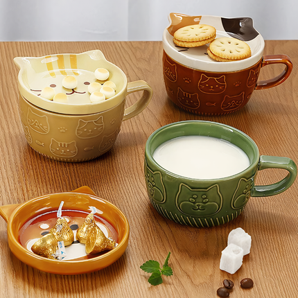 Taza de café con dibujos de animales