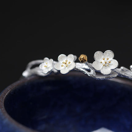 Elegant Romantic Floral Silver Women's Bangle - Wnkrs