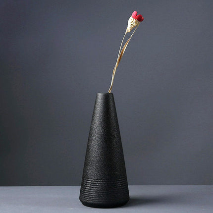 Solid Black Ceramic Vase - wnkrs