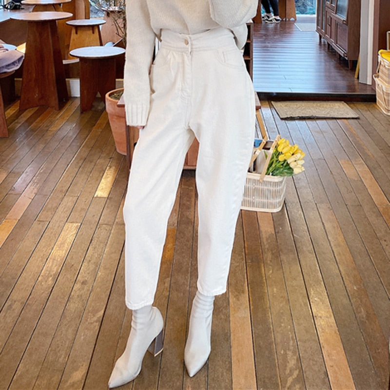 Loose Women's Jeans in White and Blue Colors