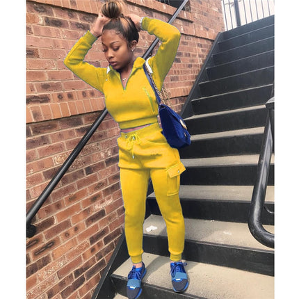 Women's Crop Sweatshirt and Cargo Joggers Set - Wnkrs