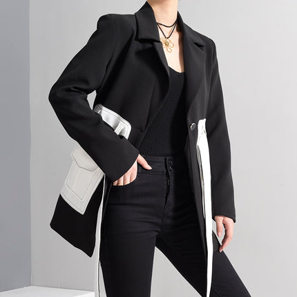 Women's Black Blazer White Pockets - Wnkrs
