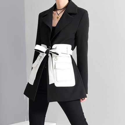 Women's Black Blazer White Pockets - Wnkrs