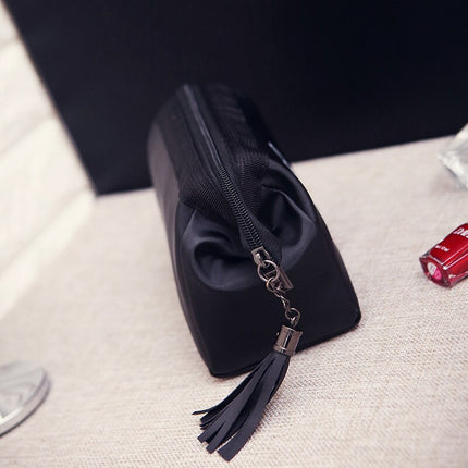 V Mosaic Cosmetic Bag - Wnkrs