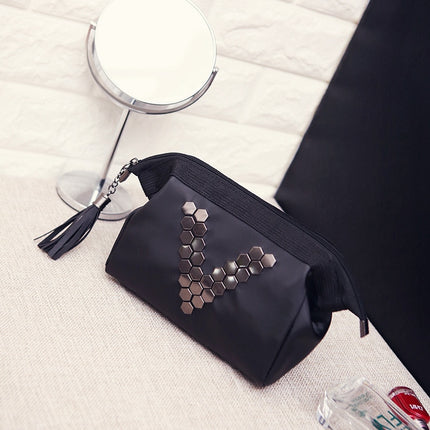 V Mosaic Cosmetic Bag - Wnkrs