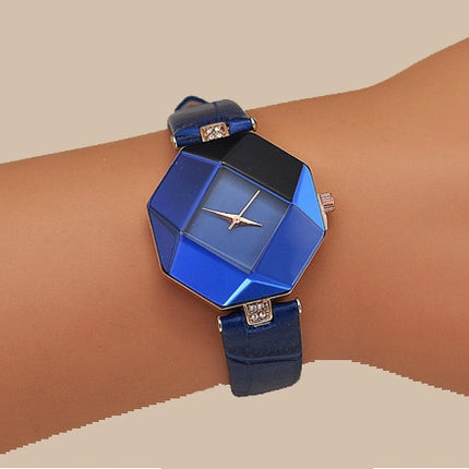 Women's Quartz Watch with Leather Band - wnkrs