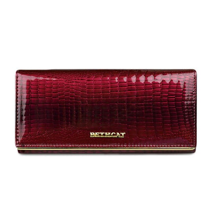 Women's Alligator Style Leather Wallet - Wnkrs