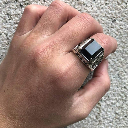 Men's Silver Onyx Ring - Wnkrs