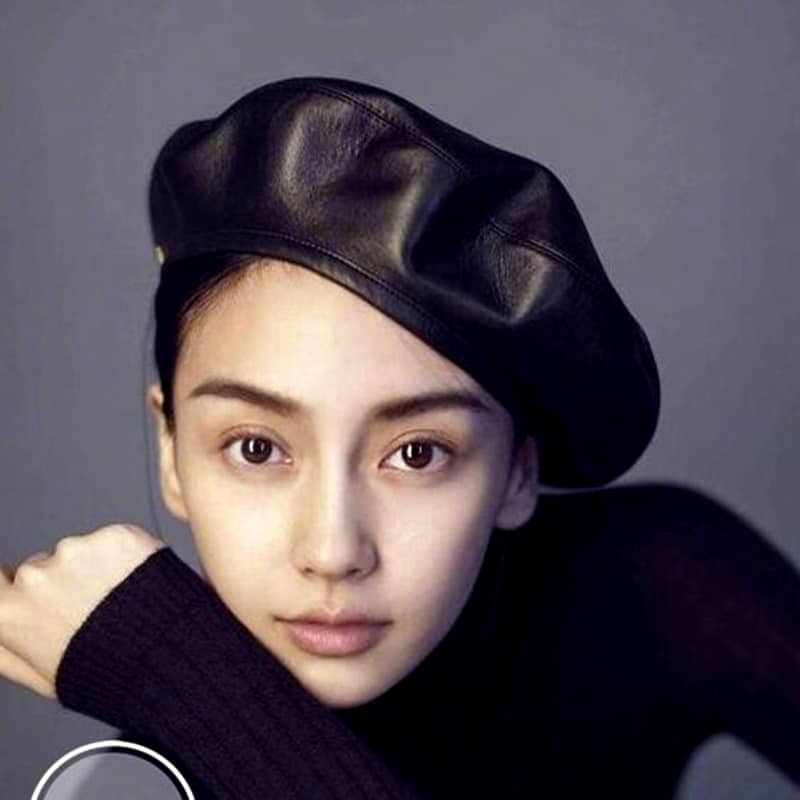 90 s Retro-Style PU Leather Beret for Women