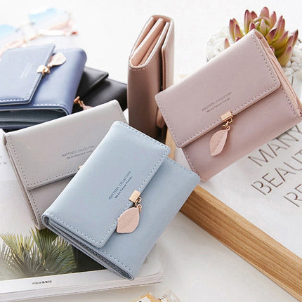 Women's Boho Short Wallet with Leaf Shaped Pendant - Wnkrs