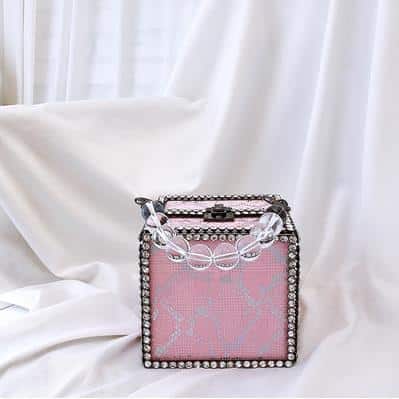 Women's Beaded Box Shoulder Bag - Wnkrs