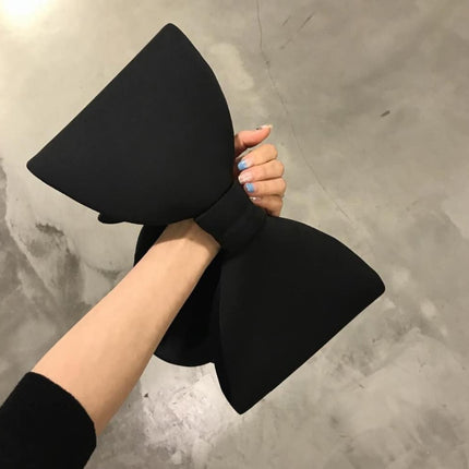 Women's Elegant Bow Shaped Clutch - Wnkrs
