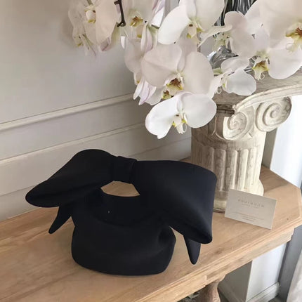 Women's Elegant Bow Shaped Clutch - Wnkrs