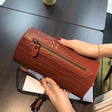 Women's Genuine Leather Clutch Bag with Crocodile Pattern - Wnkrs