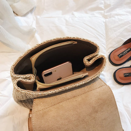 Women's Light Leather Backpack - Wnkrs
