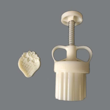 Chocolate Cutter Stamp in Strawberry Shape - wnkrs