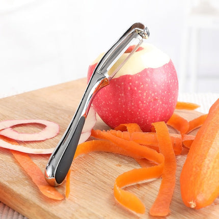Stainless Steel Potato Peeler in Silver - wnkrs