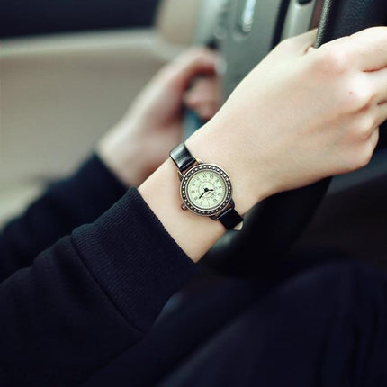 Women's Antique Style Dial Watches - wnkrs
