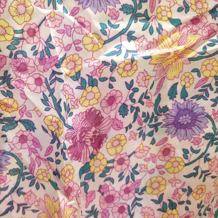 V-Neck Women's Blouse in Vintage Style - Wnkrs