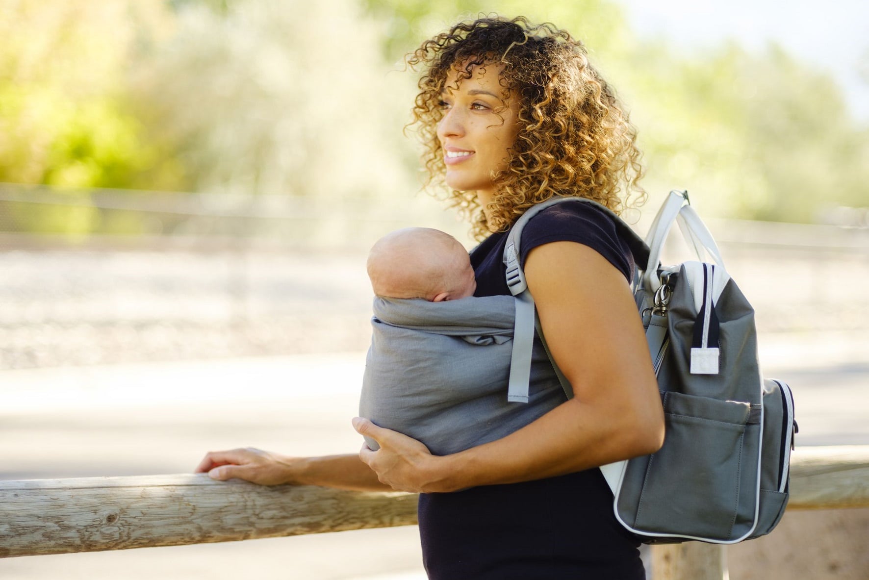 TOP 10 CONSIDERATIONS WHEN CHOOSING A DIAPER BAG