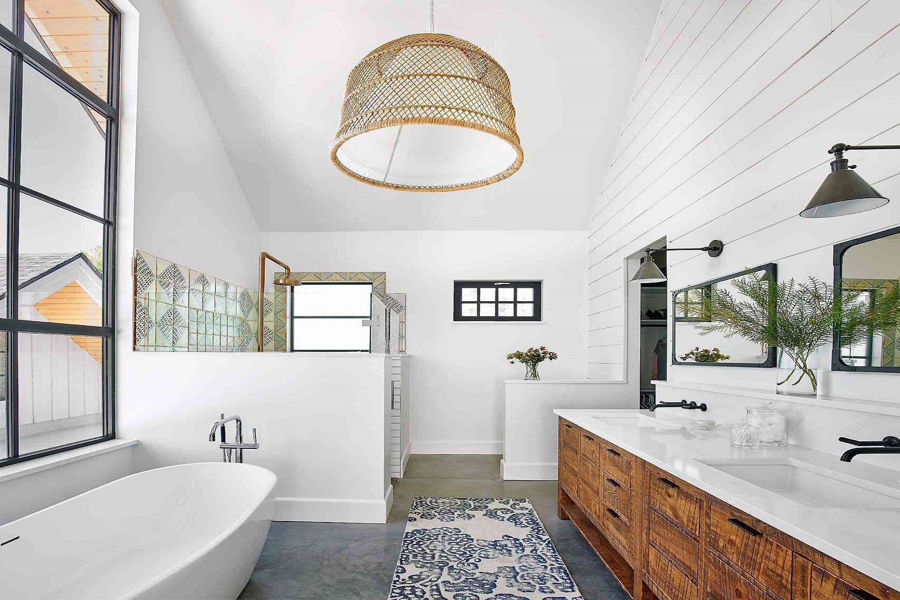 Simple Farmhouse Bathroom Makeover