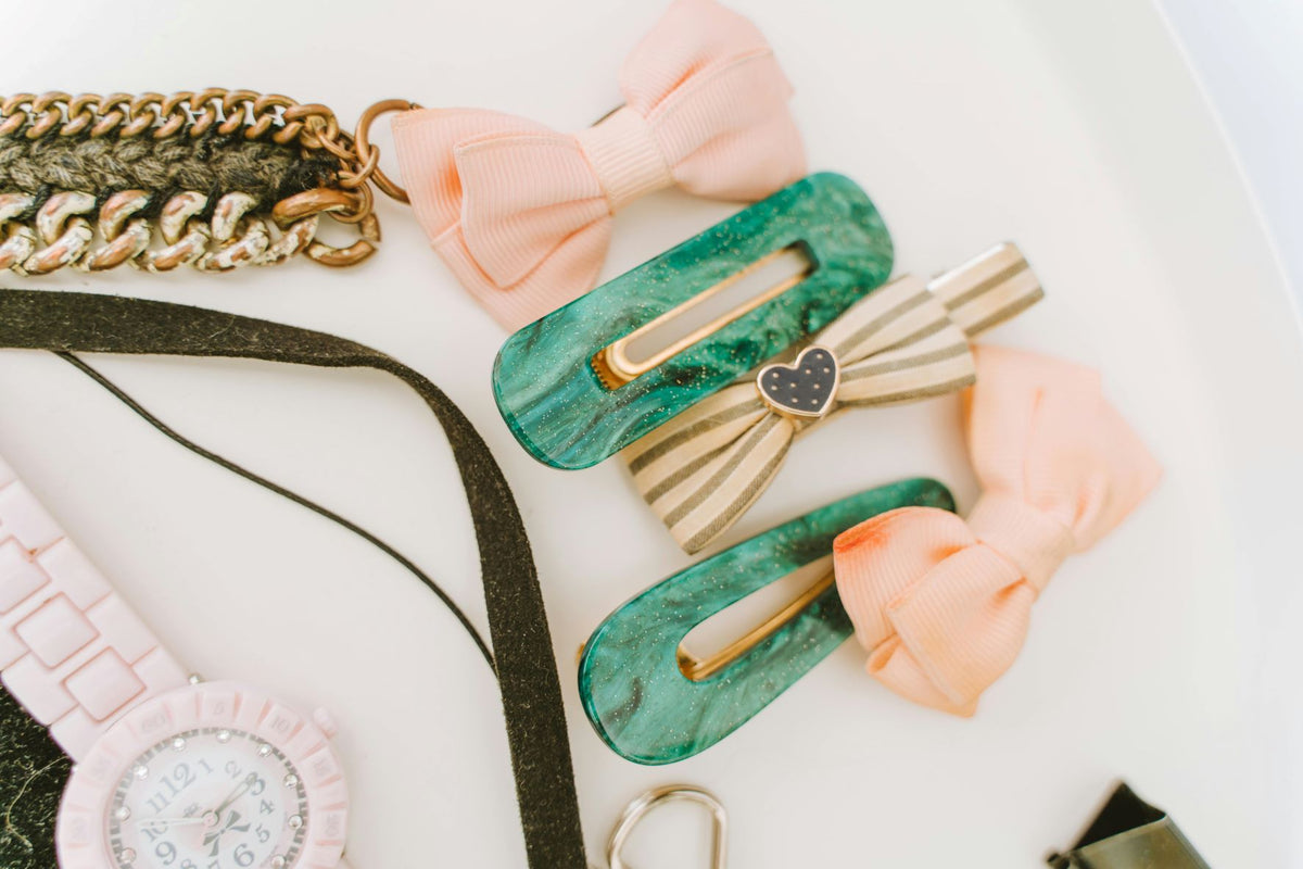 Magical hair: Exploring the Versatility of Hairpins for Effortless Elegance