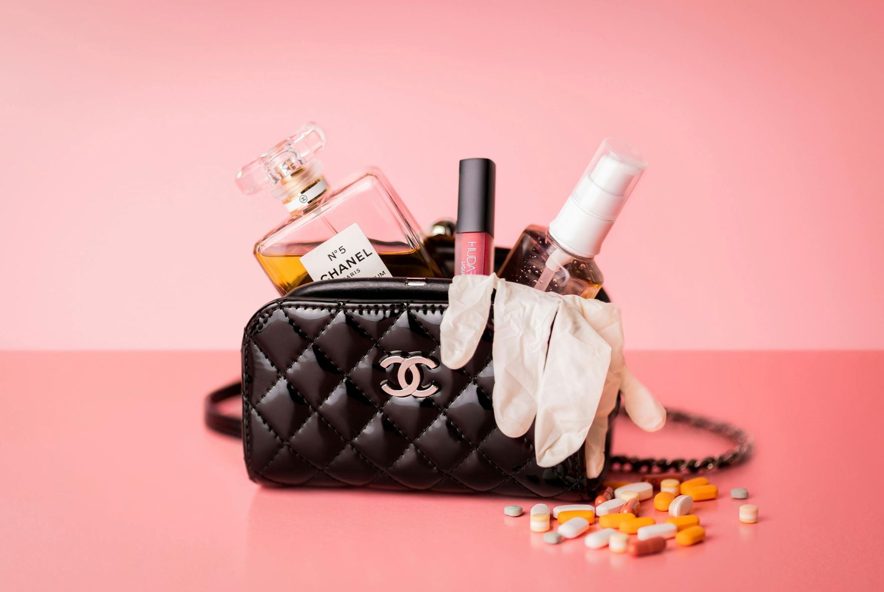 The Ultimate Lipstick and Bag Combo: Elevate Your Style with Perfect Pairings