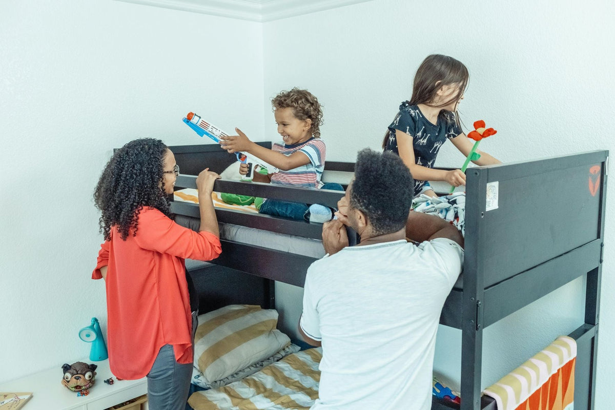 How to Transform a Small Room for 3 Kids: Smart Space-Saving and Design Ideas