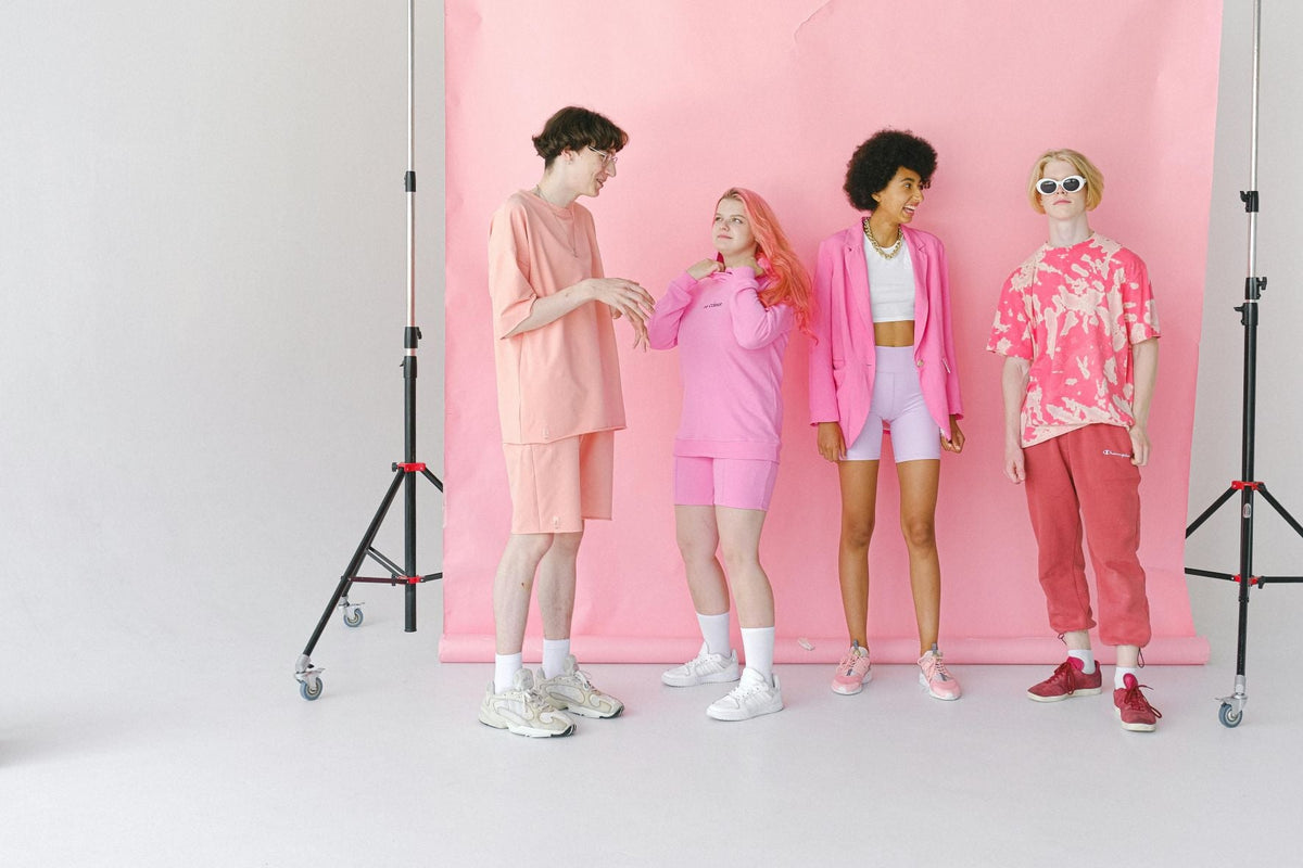 Why Certain Fashion Trends Go Viral: The Algorithm Behind Style”