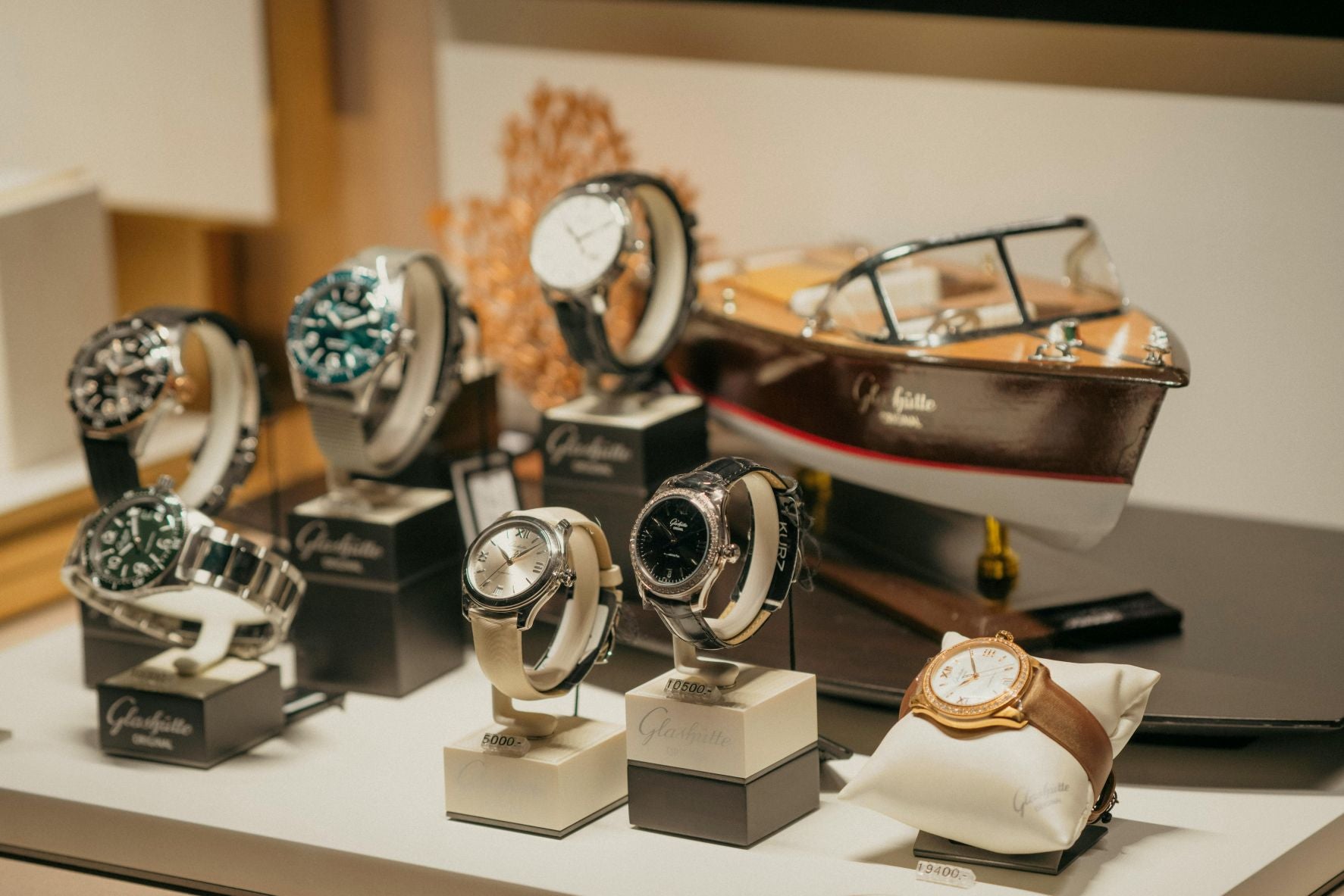 Luxury Watches vs Fashion Watches: What Are You Really Paying For?