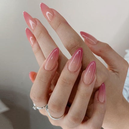 Ensemble de faux ongles brillants dégradés rose amande