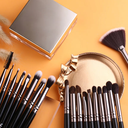 Ensemble de pinceaux de maquillage professionnels