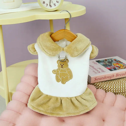 Vestido con cuello de oso de peluche para perros y gatos