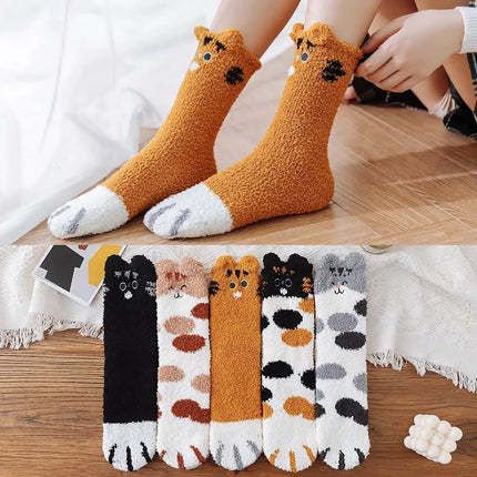 Calcetines cálidos de forro polar con bonitos dibujos de gatitos para interiores: diseño de garra de gato kawaii