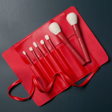 Ensemble de 7 pinceaux de maquillage rouges pour poudre, fard à paupières et blush