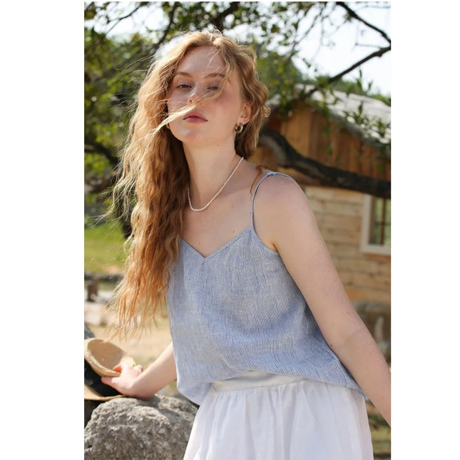 Camisola de lino a rayas de verano con tirantes ajustables