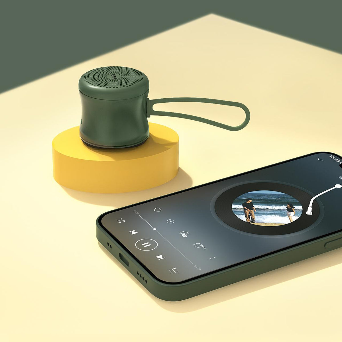 Portable IPX7 Waterproof Bluetooth Speaker with Metal Design and Subwoofer for Travel