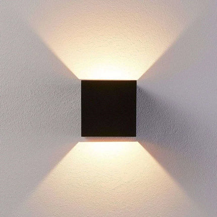 Adjustable Beam LED Outdoor Wall Light