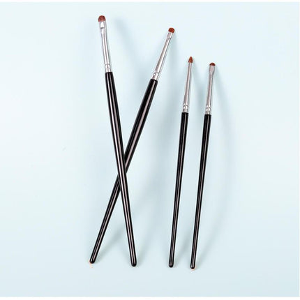 Lot de 4 pinceaux pour eye-liner et fard à paupières