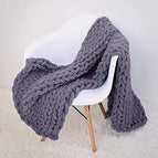 Gris foncé / C