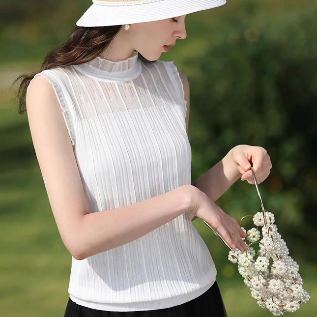 Elegante camiseta sin mangas con cuello alto y encaje
