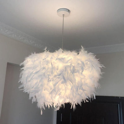 Enchanting Feather Pendant Lamp - Wnkrs