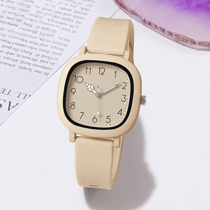 Montre à quartz tendance en silicone pour femme