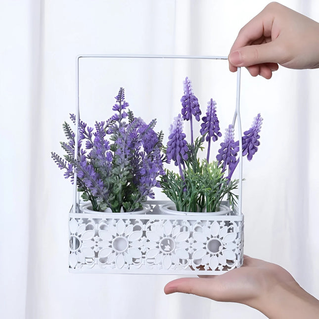 Hermoso juego de lavanda artificial con cesta de hierro