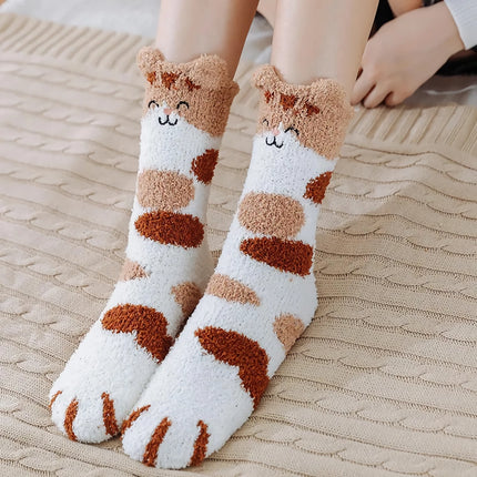 Calcetines cálidos de forro polar con bonitos dibujos de gatitos para interiores: diseño de garra de gato kawaii